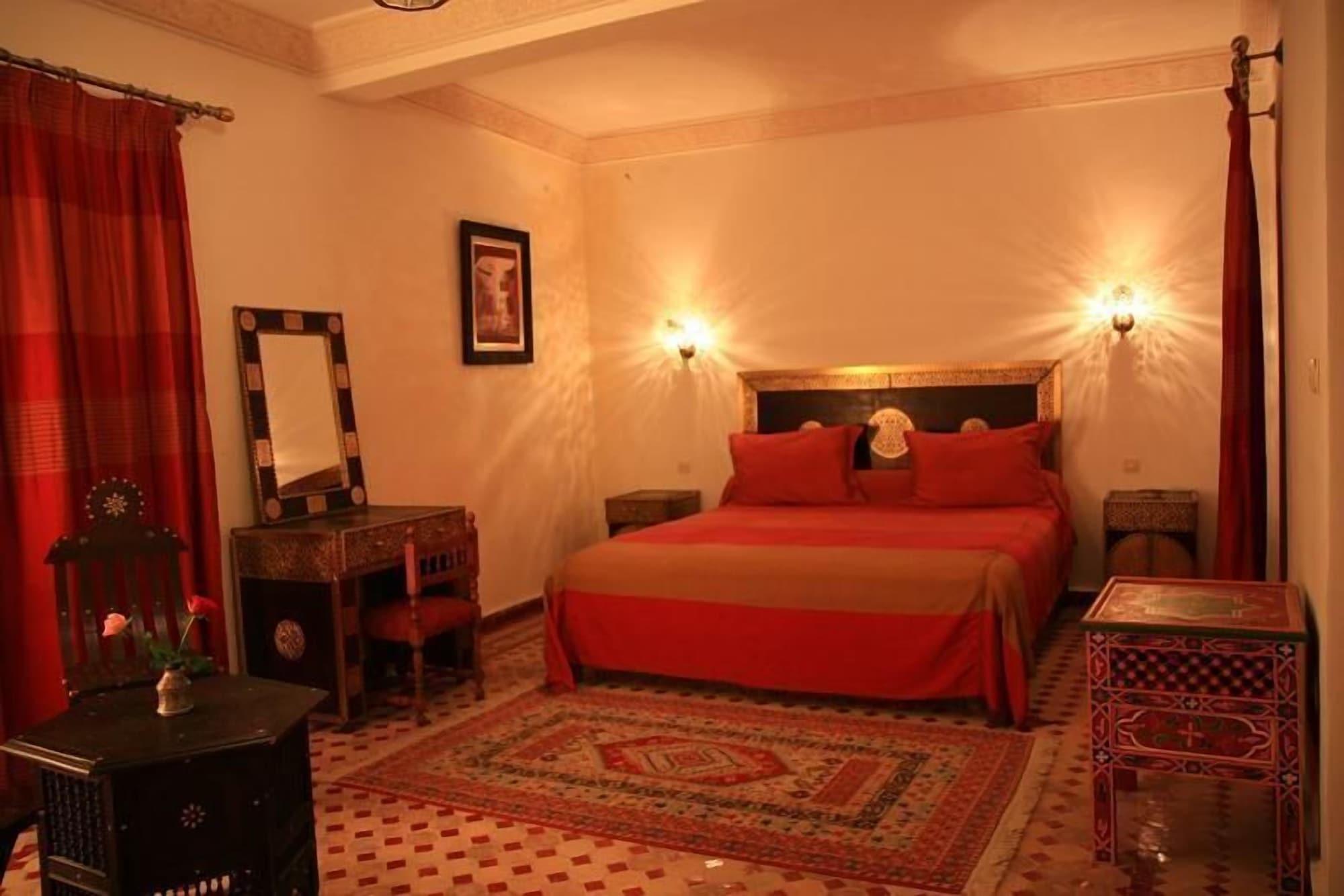 Riad Dar Laura Фес Екстер'єр фото